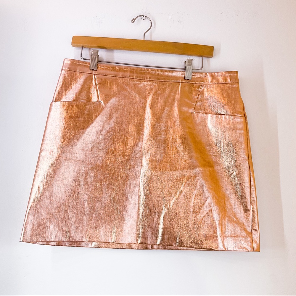 🦋HP🦋 CLUB MONACO Rose Gold Denim Skirt 😁